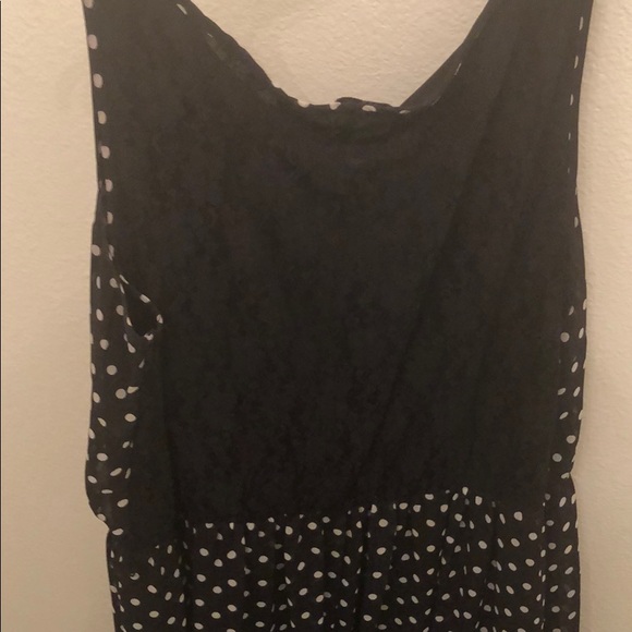 Poka-Dot Black and White Maxi-Dress - Picture 4 of 5